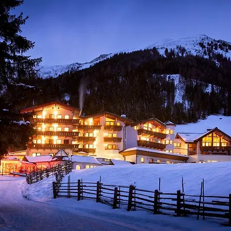 Adler Tyrol Mountain Superior 4* Tux