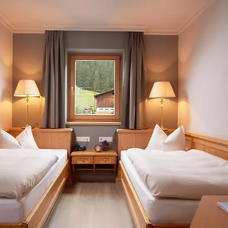Adler Tyrol Mountain Superior 4*