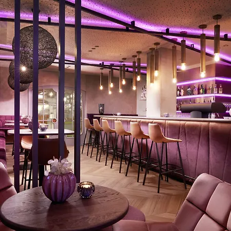 Adler Tyrol Mountain Superior Тукс