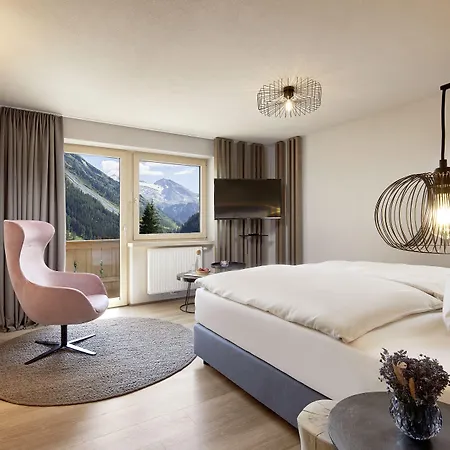 Adler Tyrol Mountain Superior