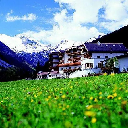 Adler Tyrol Mountain Superior فندق 4*