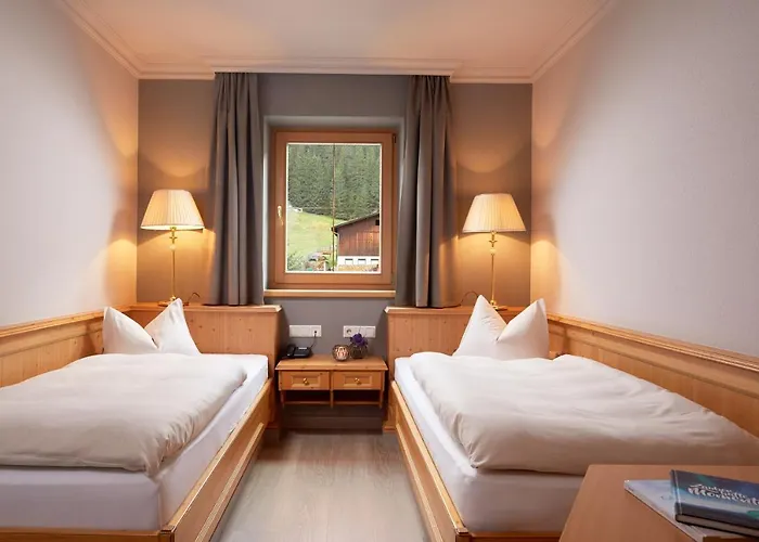 Adler Tyrol Mountain Superior 4*
