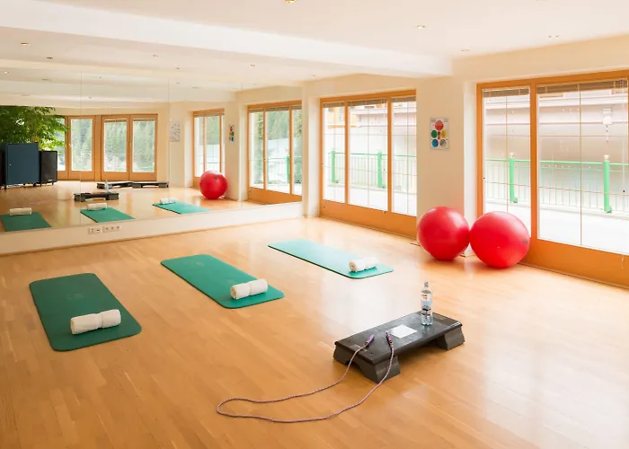 Adler Tyrol Mountain Superior Tux