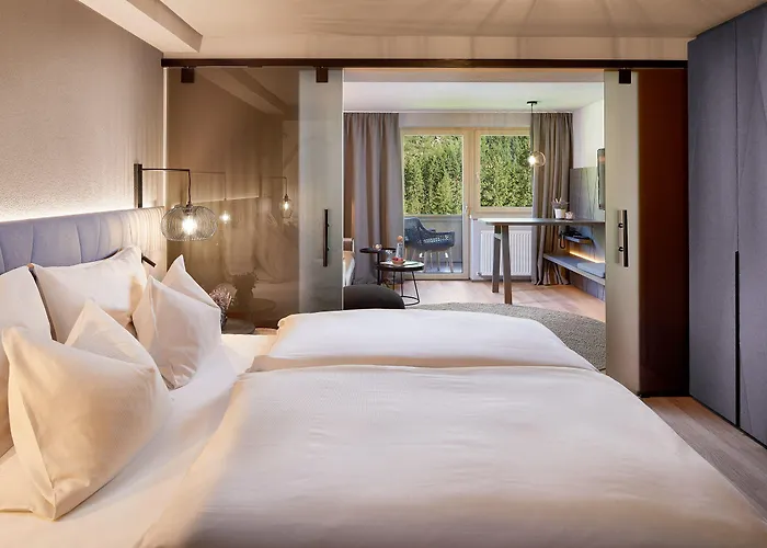 Adler Tyrol Mountain Superior Tux