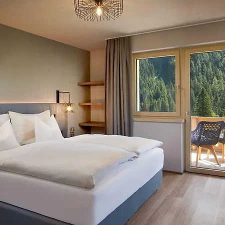 Hotel Adler Tyrol Mountain Superior 4*